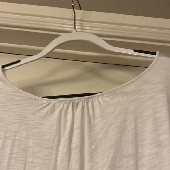 NYDJ Large White Split-Sleeve Tee - Picture 6 of 9